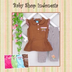 large PU373 Setelan Kaos Cute Runs in the Family 68 Coklat copy